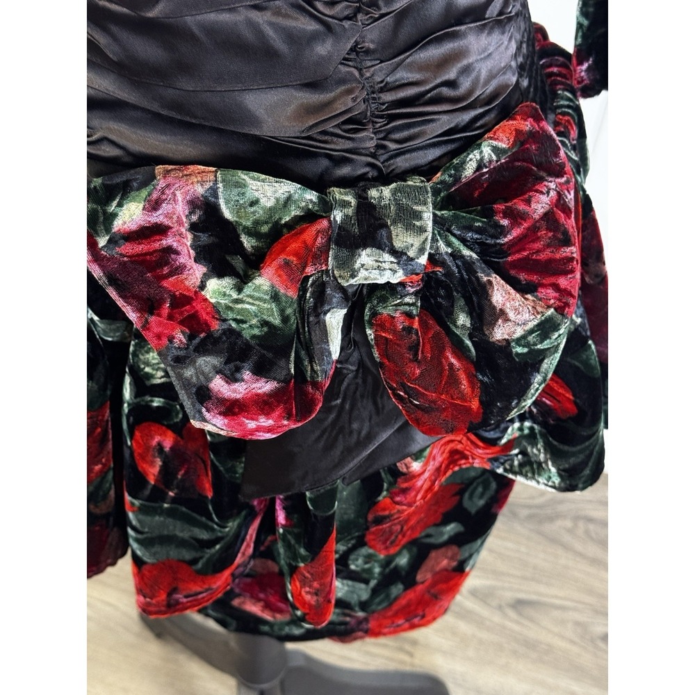 Vintage 1980s Party Dress M Black Red Velvet Floral Glam USA Puff Sleeve Bow - Picture 14 of 16